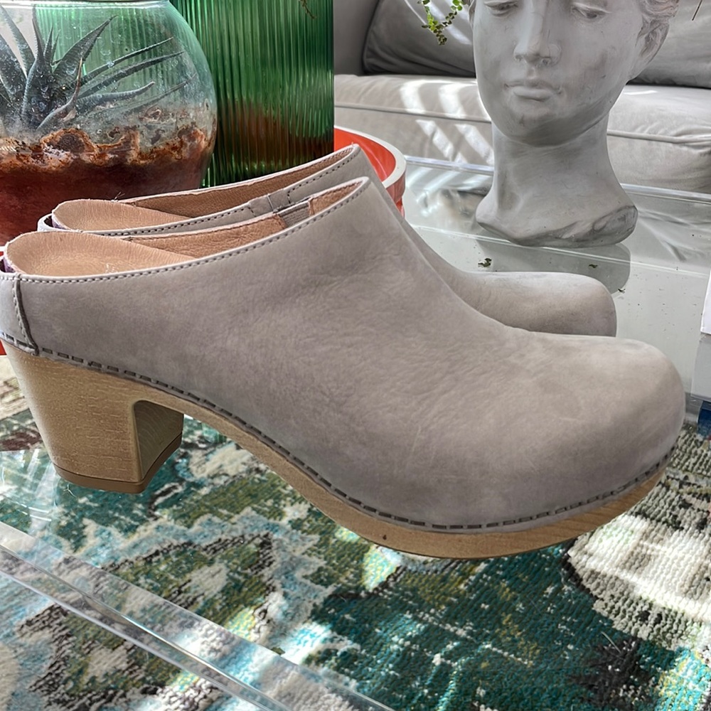 Dansko clogs size 39